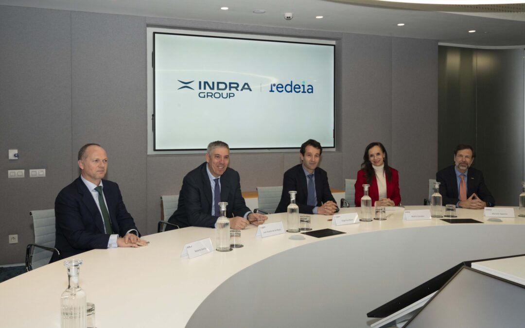 Indra Group alcanza un acuerdo con Redeia para adquirir el 89,7% de Hispasat, que incluye su participación en Hisdesat