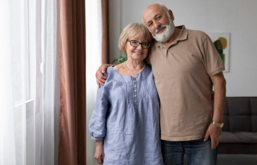 Adultos mayores en Colombia: la salud oral se convierte en factor clave para prevenir neumonía y desnutrición