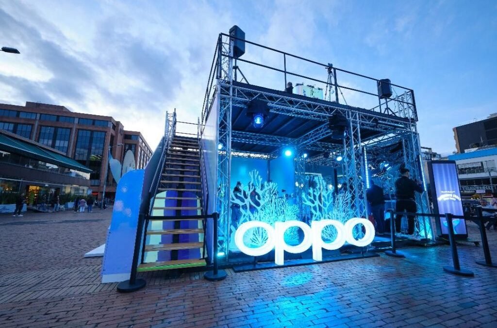 El OPPO Reno14 5G iluminó la noche de Halloween bogotana